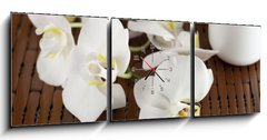 Obraz s hodinami 3D tdln - 150 x 50 cm F_BM15837732 - Face cream and white orchid on a bamboo mate