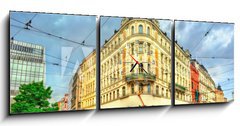 Obraz s hodinami 3D tdln - 150 x 50 cm F_BM171777679 - City tram in the old town of Brno, Czech Republic