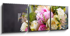 Obraz s hodinami 3D tdln - 150 x 50 cm F_BM236126710 - Composition with bouquet of freshly cut flowers