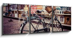 Obraz s hodinami 3D tdln - 150 x 50 cm F_BM69979170 - Classic vintage retro city bicycle in Copenhagen, Denmark