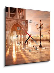 Obraz s hodinami 1D - 50 x 50 cm F_F261752834 - San Marco in Venice, Italy at a dramatic sunrise