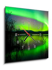 Obraz s hodinami 1D - 50 x 50 cm F_F27905424 - Northern lights mirrored on lake - Na jezeru se zrcadly severní světla