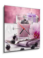 Obraz s hodinami 1D - 50 x 50 cm F_F31447521 - Yogurt al Mirtillo