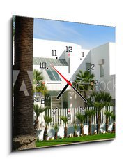 Obraz s hodinami 1D - 50 x 50 cm F_F6458091 - Image Of a Beautiful Home In Southern California - Obrzek krsnho domu v jin Kalifornii