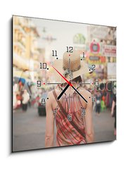 Obraz s hodinami   Young woman walking in Khao San, Bangkok, 50 x 50 cm