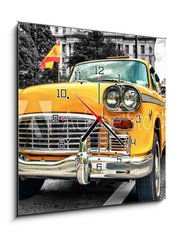 Obraz s hodinami 1D - 50 x 50 cm F_F77528856 - Vintage Yellow Cab in Lower Manhattan - New York City - Klasická žlutá kabina v Dolním Manhattanu