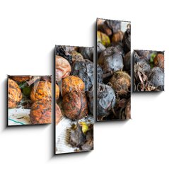 Obraz 4D tydln - 120 x 90 cm F_IB171137304 - walnuts immediately after harvesting before cleaning