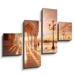 Obraz 4D tydln - 120 x 90 cm F_IB261752834 - San Marco in Venice, Italy at a dramatic sunrise