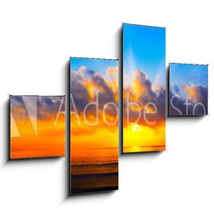 Obraz 4D tydln - 120 x 90 cm F_IB299602179 - panorama of sunset with lighted clouds on the sea