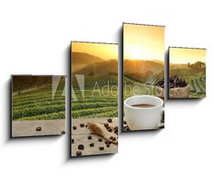 Obraz 4D tydln - 100 x 60 cm F_IS125680313 - Hot Coffee cup with Coffee beans on the wooden table and the pla