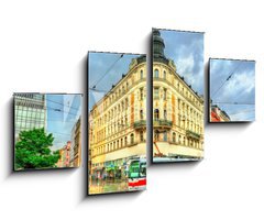 Obraz 4D tydln - 100 x 60 cm F_IS171777679 - City tram in the old town of Brno, Czech Republic