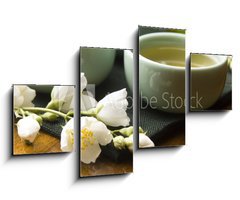 Obraz 4D tydln - 100 x 60 cm F_IS42047983 - Green tea with jasmine in cup and teapot on wooden table