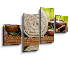 Obraz 4D tydln - 100 x 60 cm F_IS70800084 - Spa background with rolled towel, bamboo and candlelight