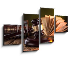 Obraz 4D tydln - 100 x 60 cm F_IS71289049 - Wooden gavel and books on wooden table, law concept