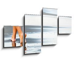 Obraz 4D tydln - 100 x 60 cm F_IS81152992 - Woman walking on sand beach