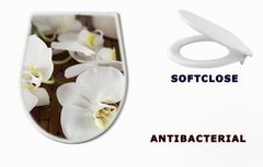 WC sedtko 15837732 - Face cream and white orchid on a bamboo mate