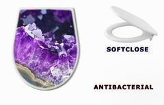 WC sedtko 21483665 - Amethyst druse over agate rock