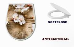 WC sedtko 31985632 - Wood background with spring blossom